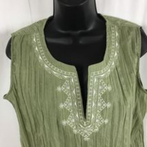 MYSTIQUE AURA Moss Green Sleeveless White Embroidered BOHO Tunic Size Pt. XL New - Picture 8 of 8